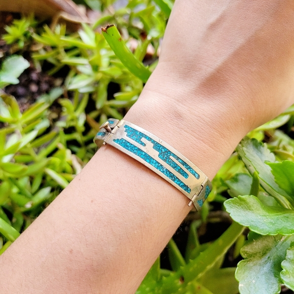 Vintage Alarci Native American Inlaid Turquoise Bracelet - Picture 5 of 15